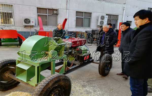 發往山西食用菌香菇料木屑機